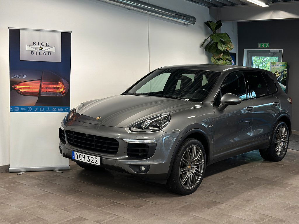 Porsche Cayenne 2016