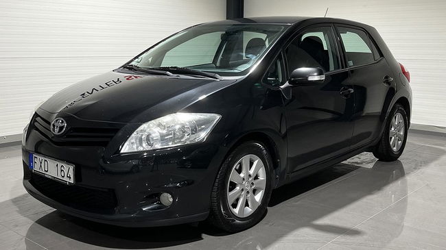 Toyota Auris 2011