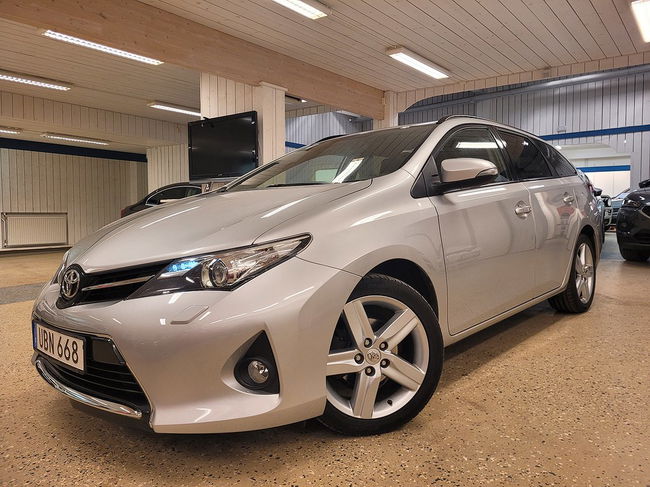 Toyota Auris 2014