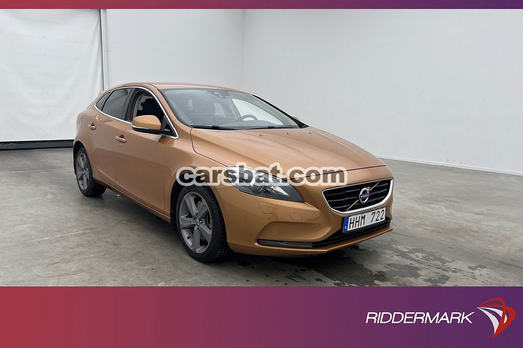 Volvo V40 2012