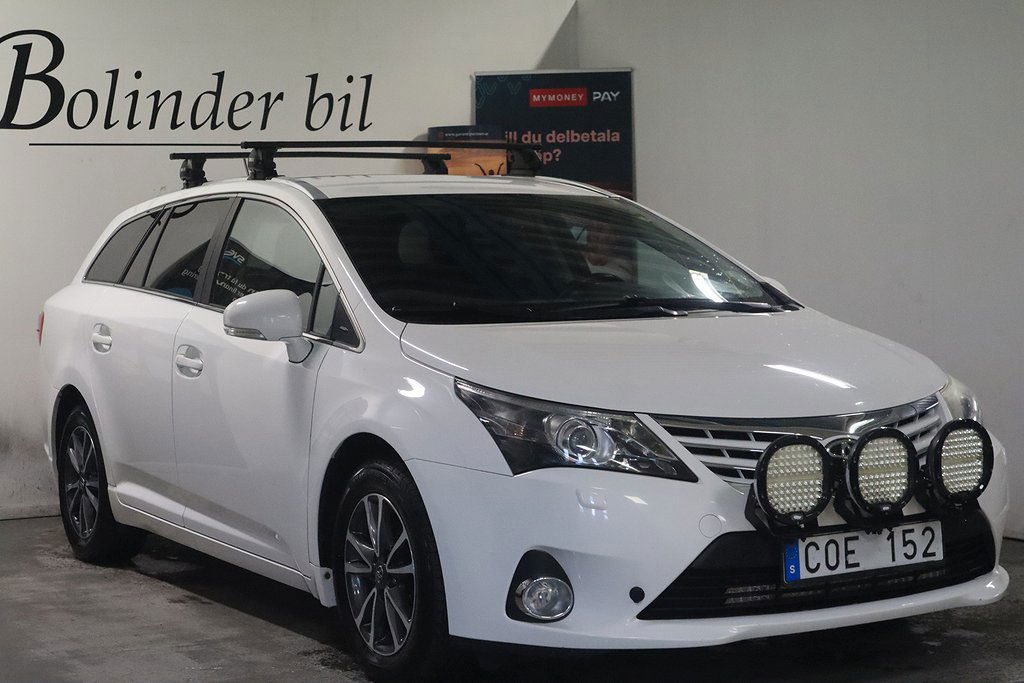 Toyota Avensis 2012