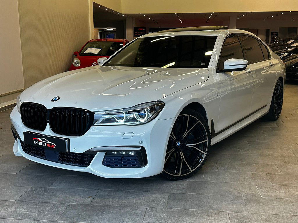 BMW 7 Series 750 2016