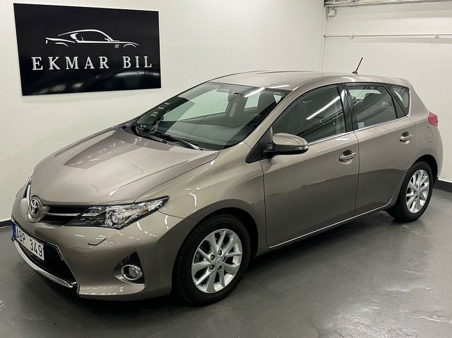 Toyota Auris 2012