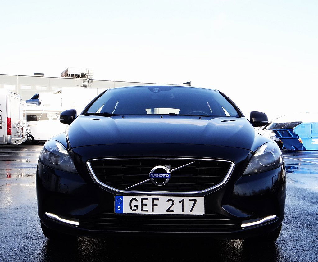 Volvo V40 2014