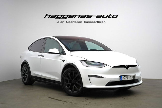 Tesla Model X 2023