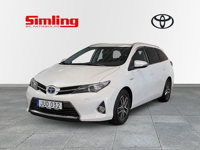 Toyota Auris 2015