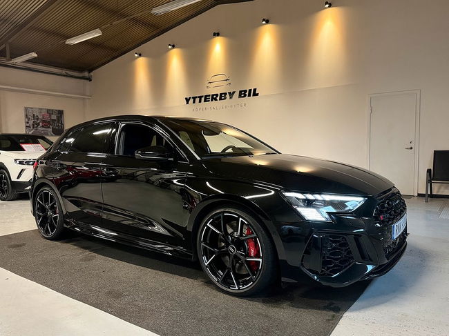 Audi RS3 2024