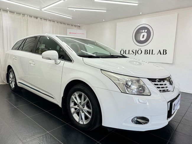 Toyota Avensis 2011