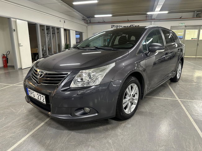 Toyota Avensis 2010