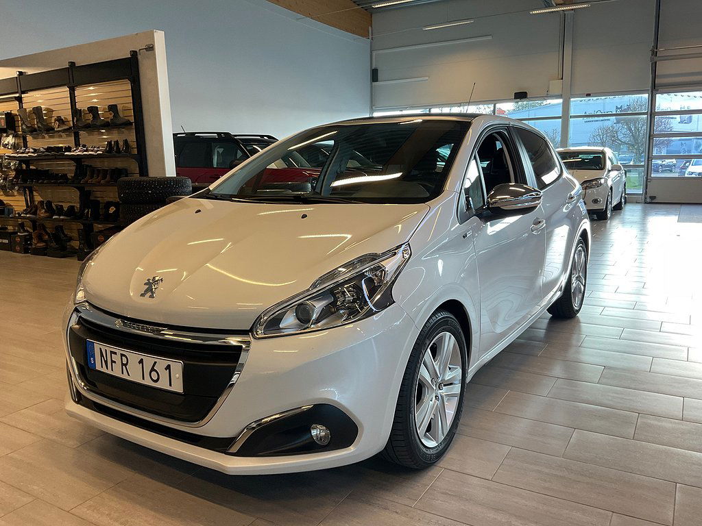 Peugeot 208 2016