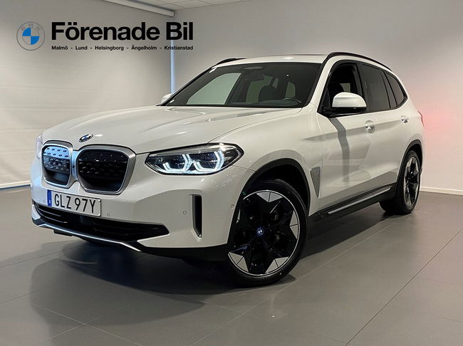 BMW iX3 2021