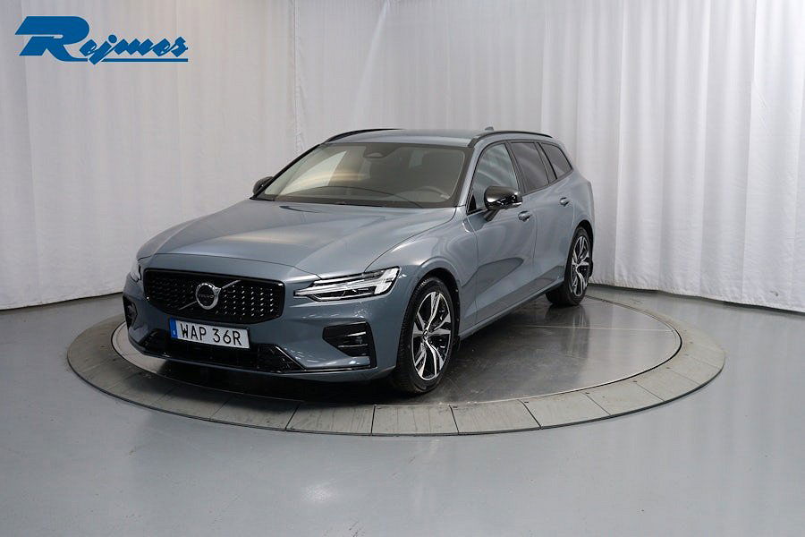 Volvo V60 2023