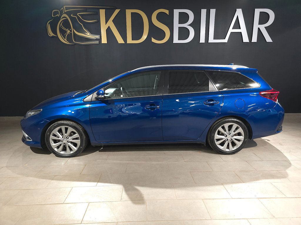 Toyota Auris 2015