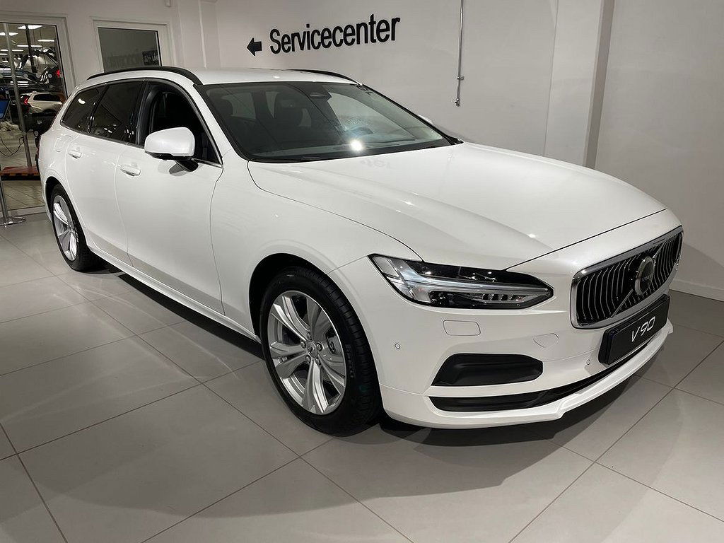 Volvo V90 2024