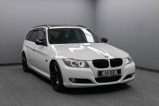 BMW 3 Series 330 2010