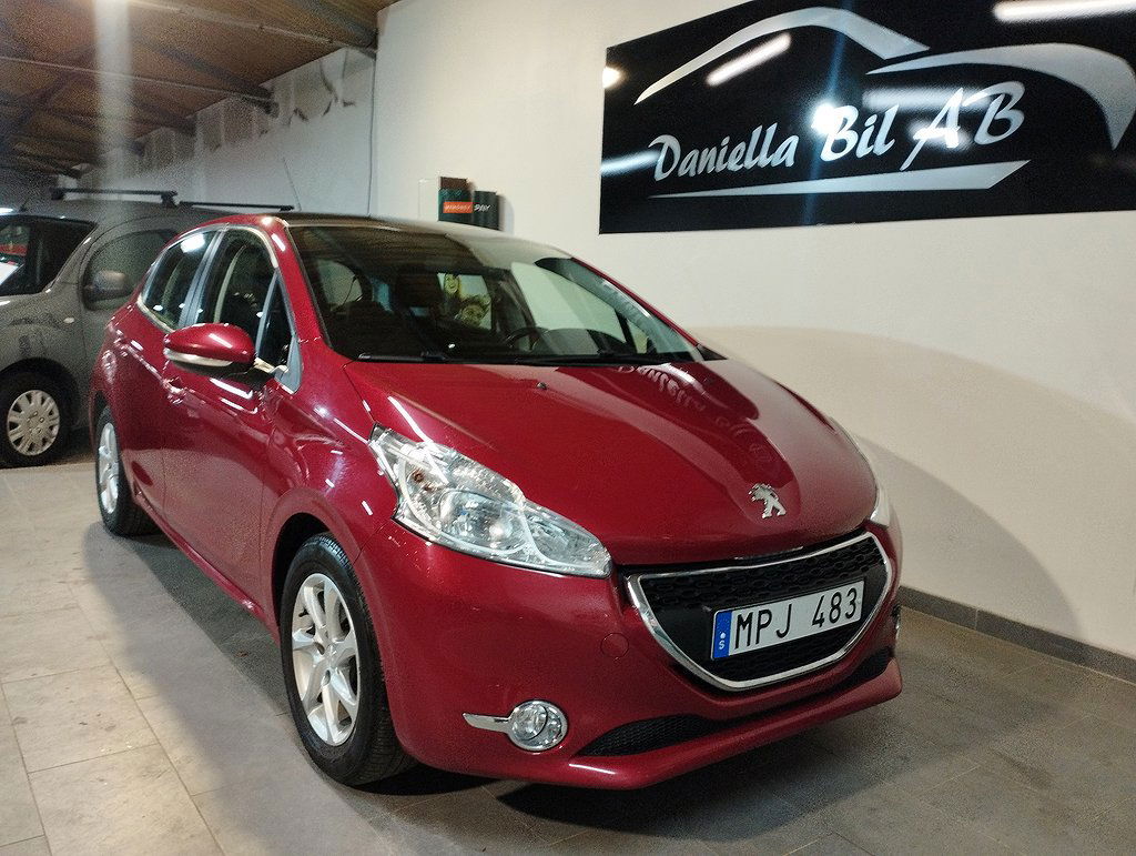 Peugeot 208 2013