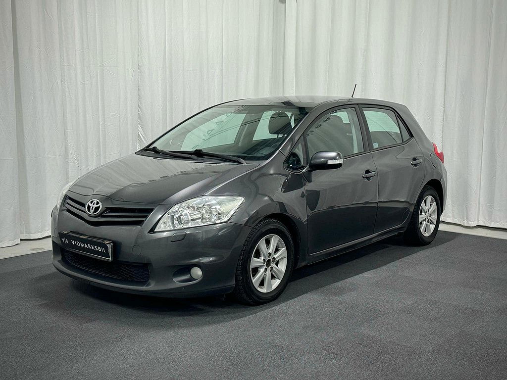 Toyota Auris 2011