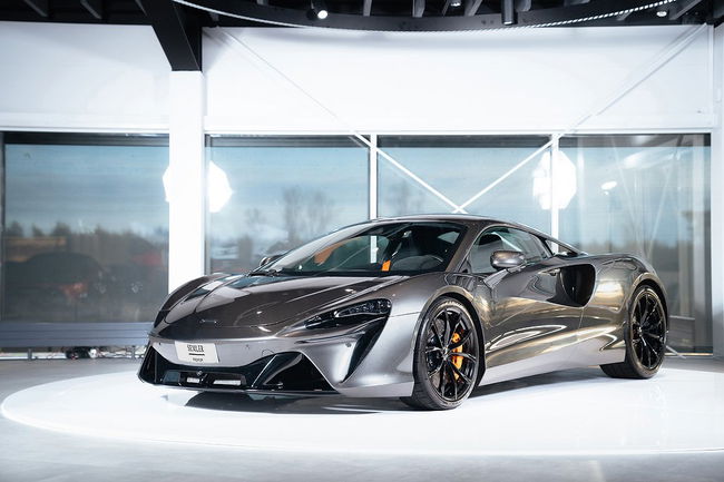 McLaren Artura 2022