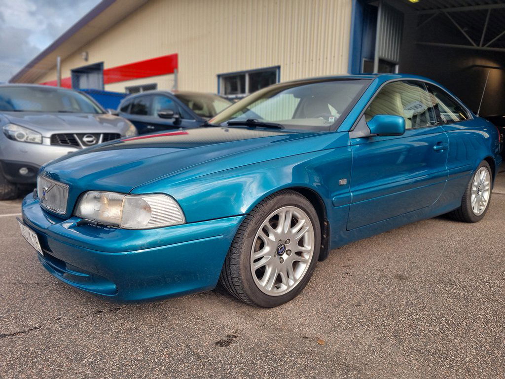 Volvo C70 2000