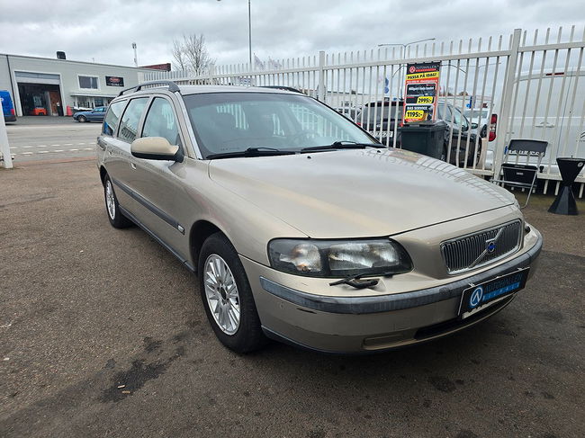 Volvo V70 2003