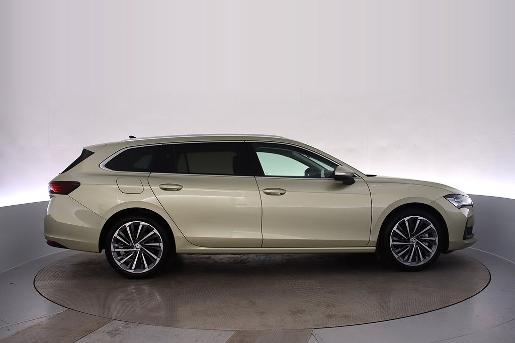 Skoda Superb 2024