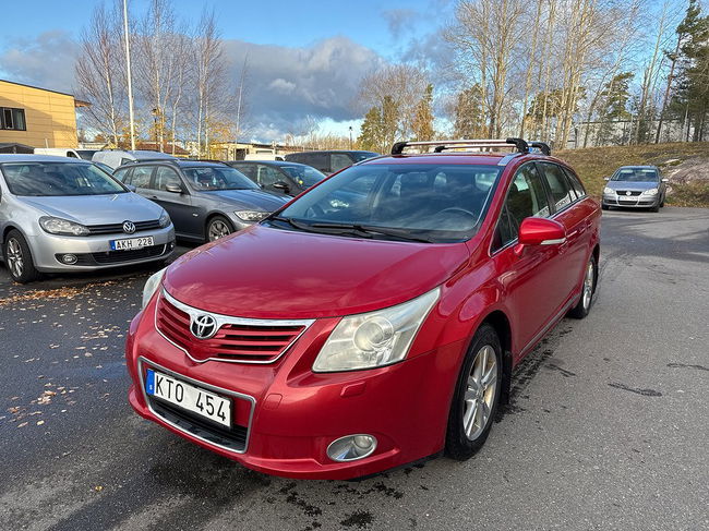 Toyota Avensis 2010