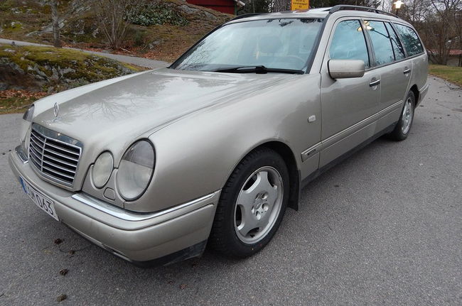 Mercedes-Benz E 1998