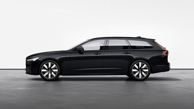 Volvo V90 2024