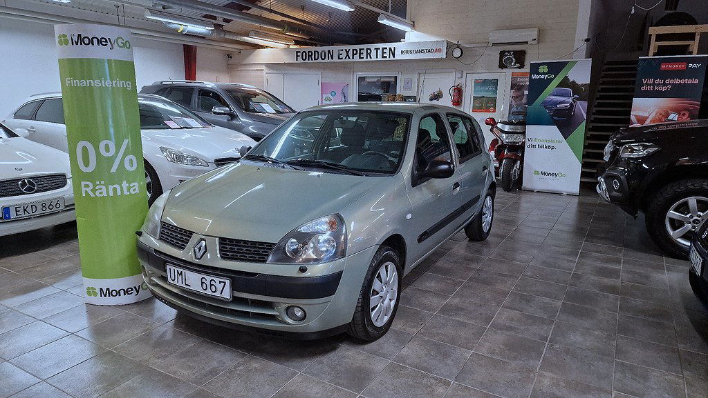 Renault Clio 2003