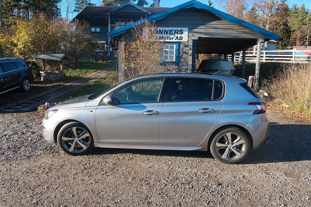 Peugeot 308 2016