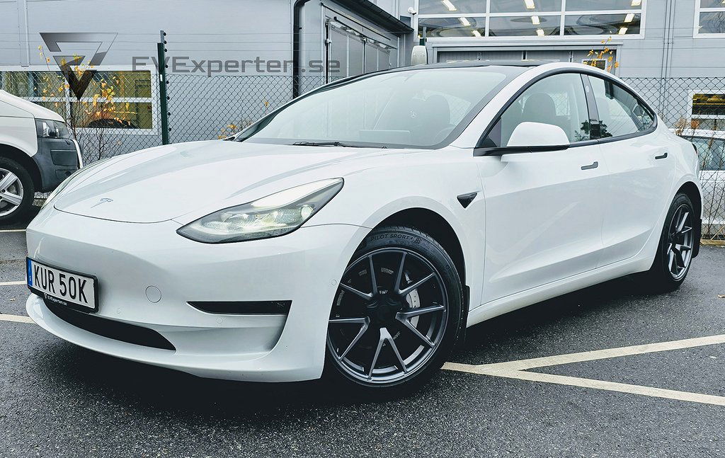 Tesla Model 3 2021