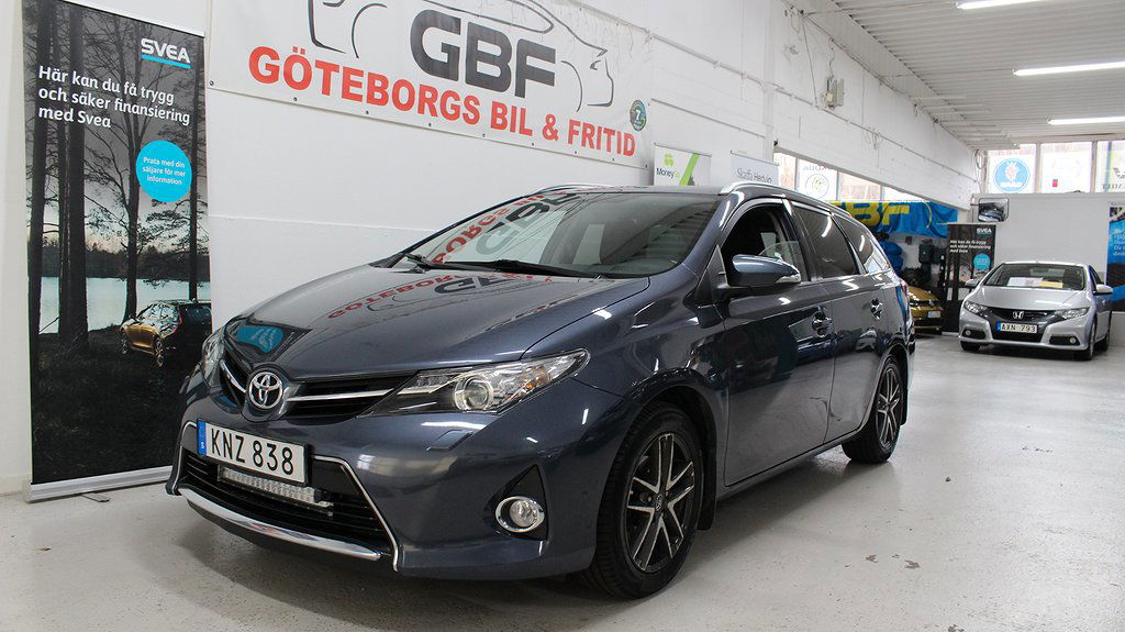 Toyota Auris 2014