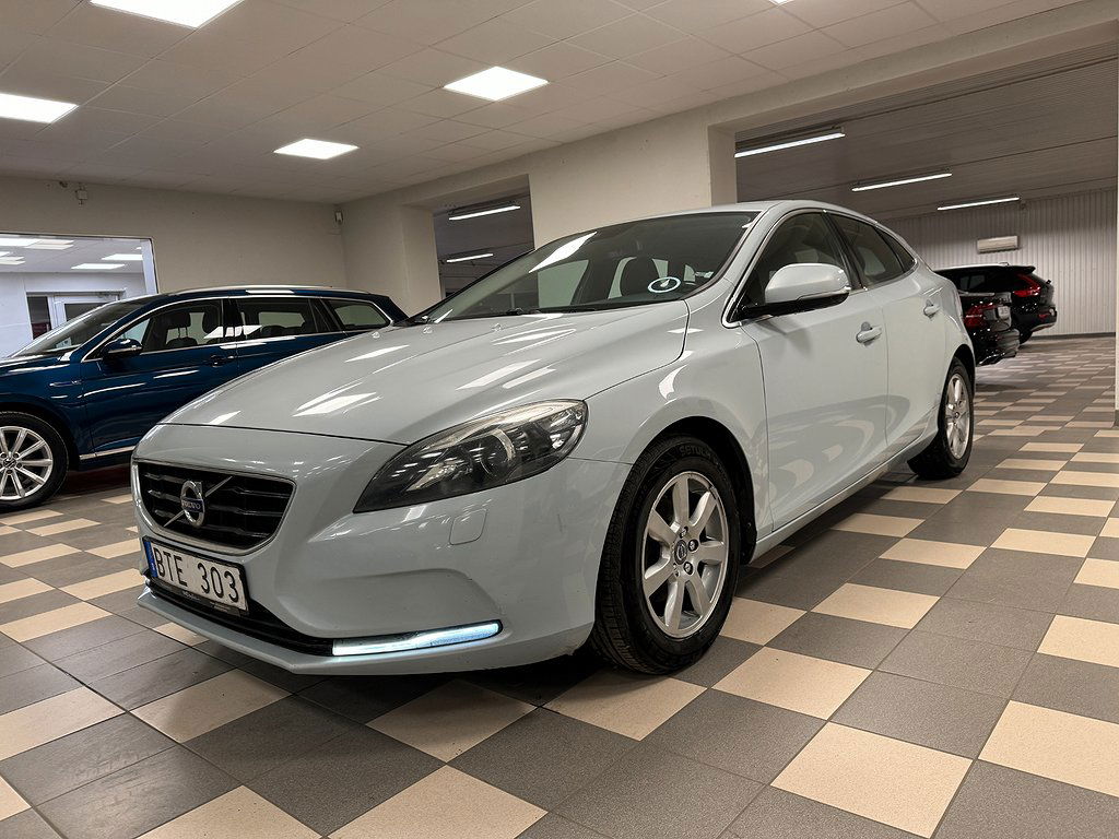 Volvo V40 2013