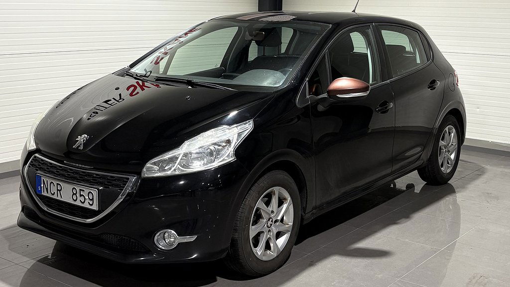 Peugeot 208 2012