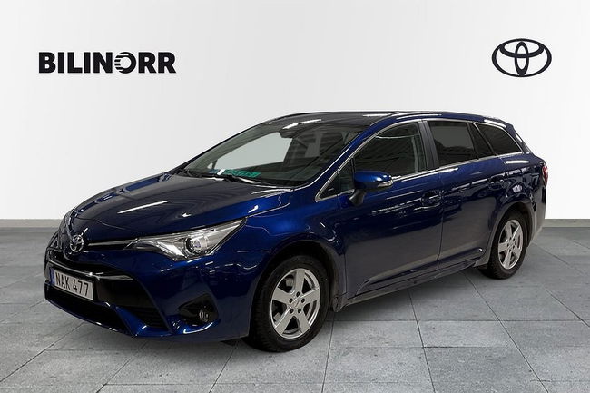 Toyota Avensis 2015