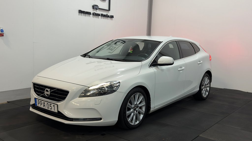 Volvo V40 2014