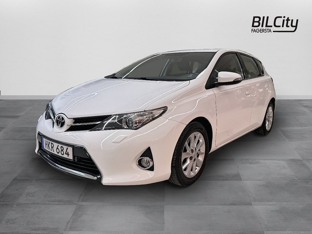 Toyota Auris 2014