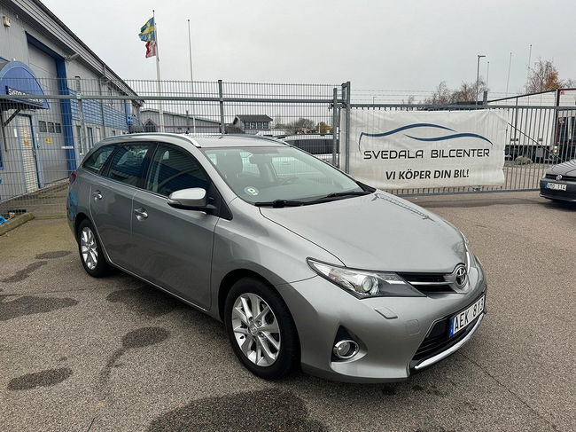 Toyota Auris 2013