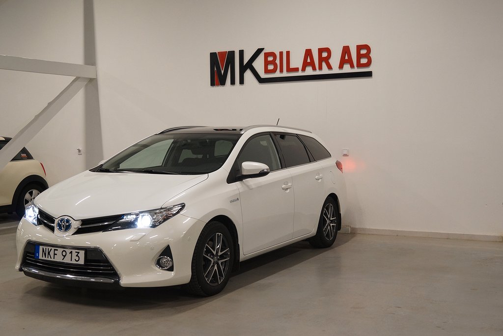 Toyota Auris 2015