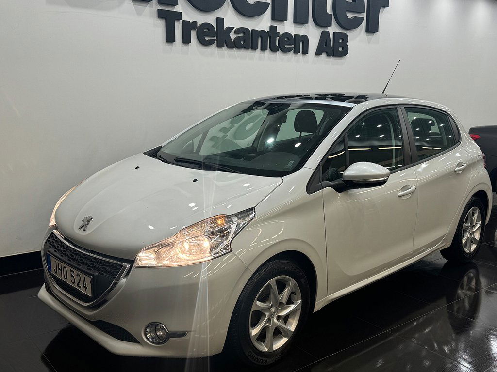 Peugeot 208 2014