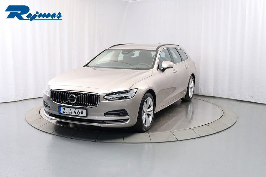 Volvo V90 2024