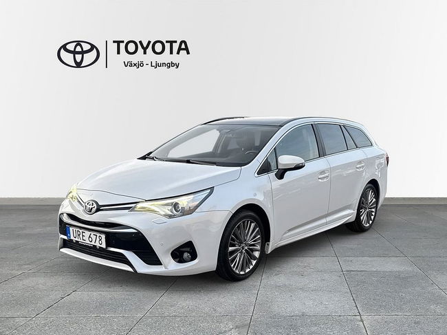 Toyota Avensis 2015