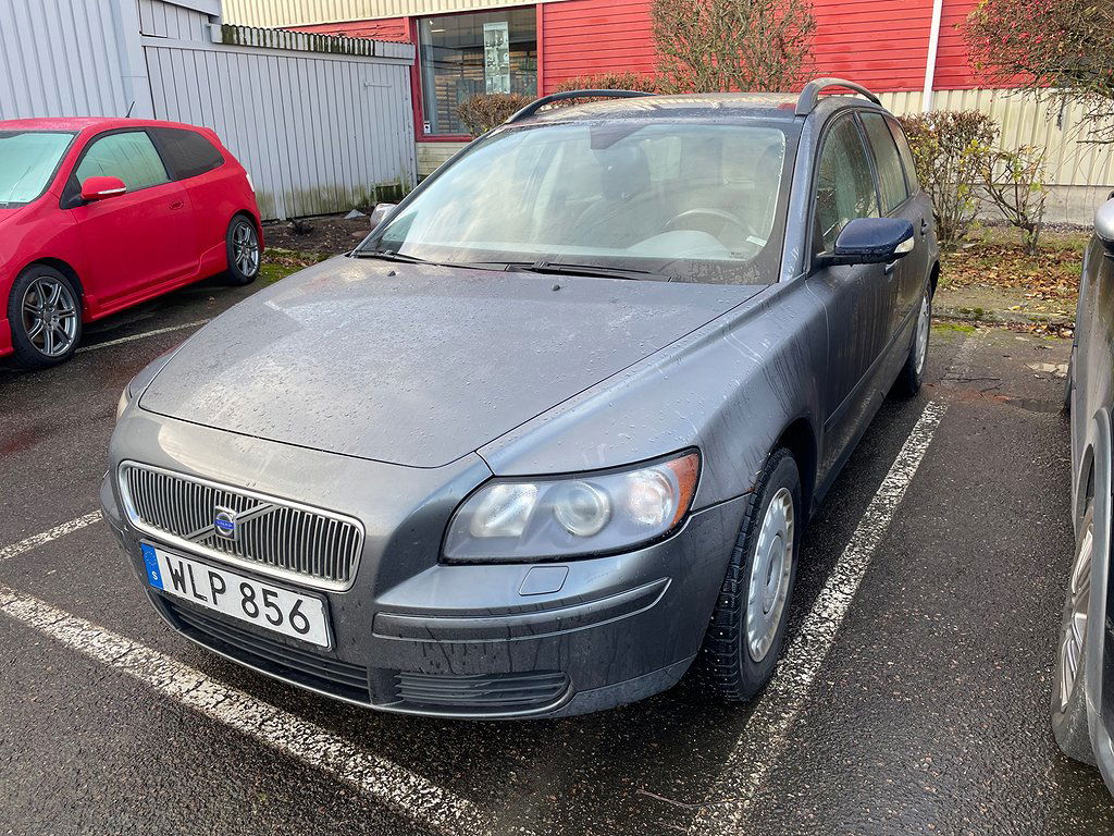 Volvo V50 2004