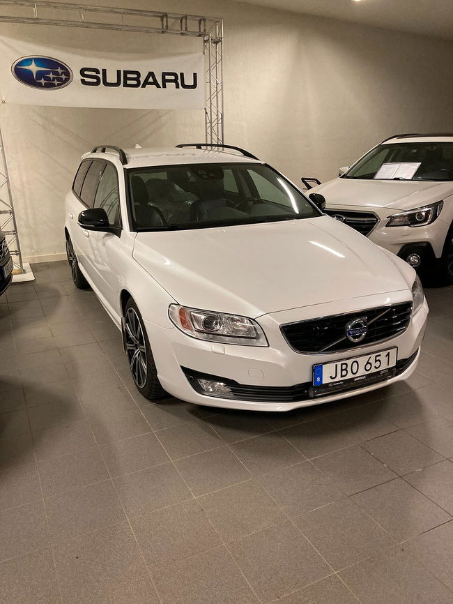 Volvo V70 2015