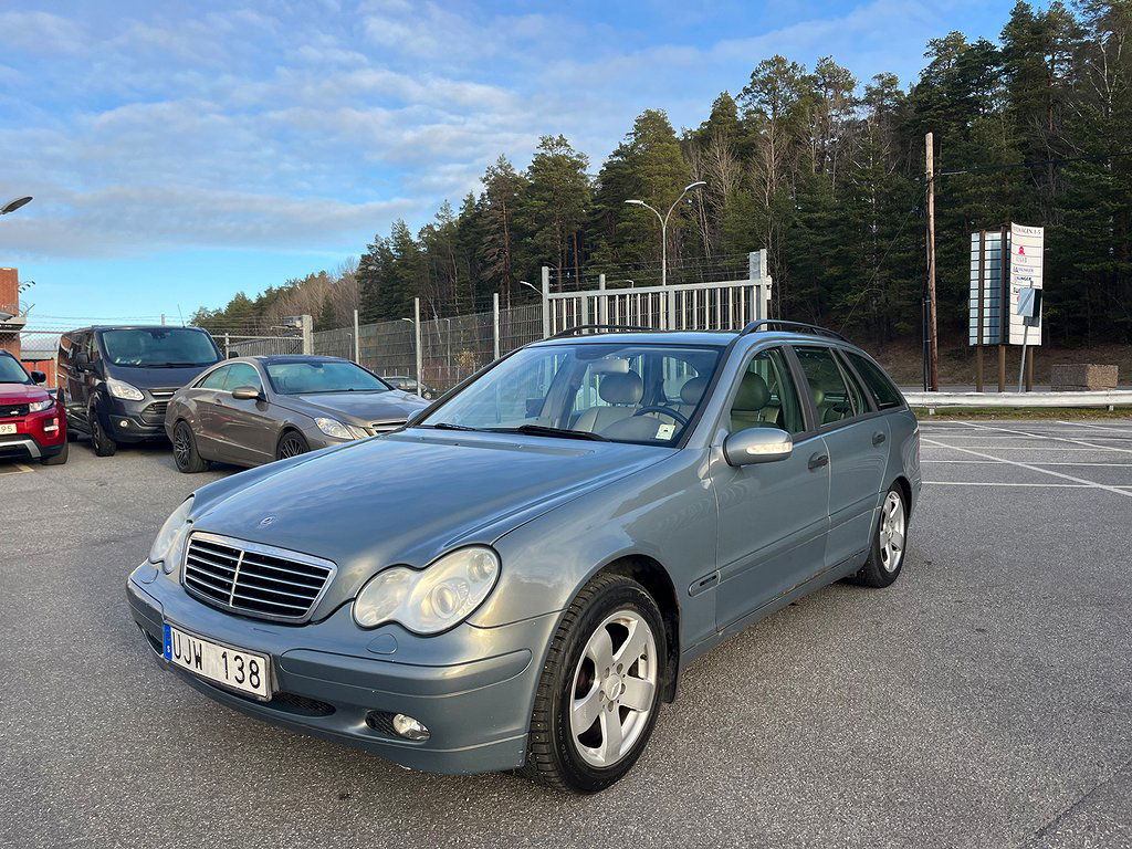 Mercedes-Benz C 2003