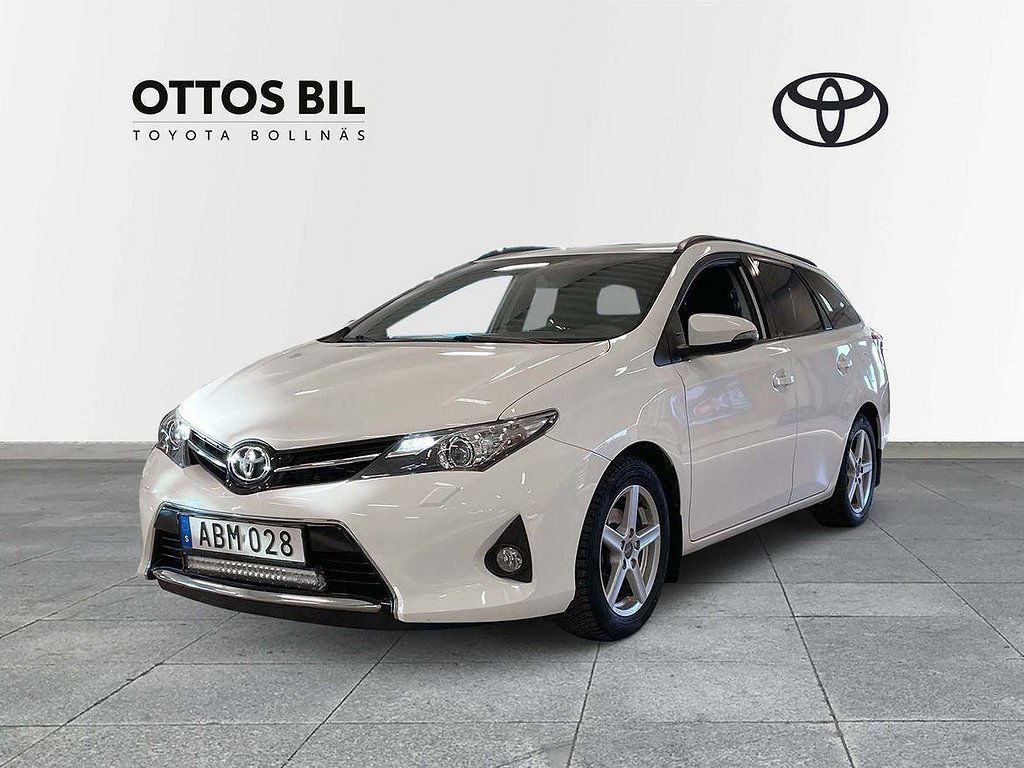 Toyota Auris 2014