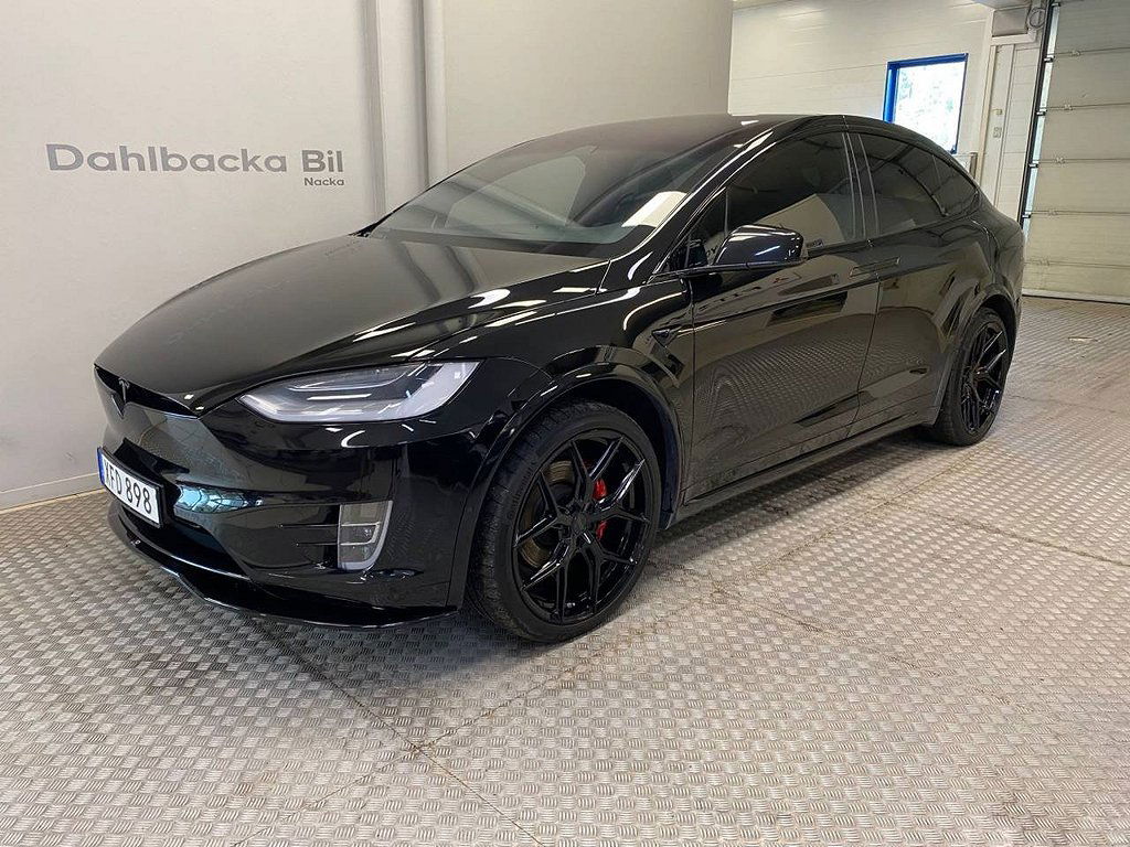 Tesla Model X 2020