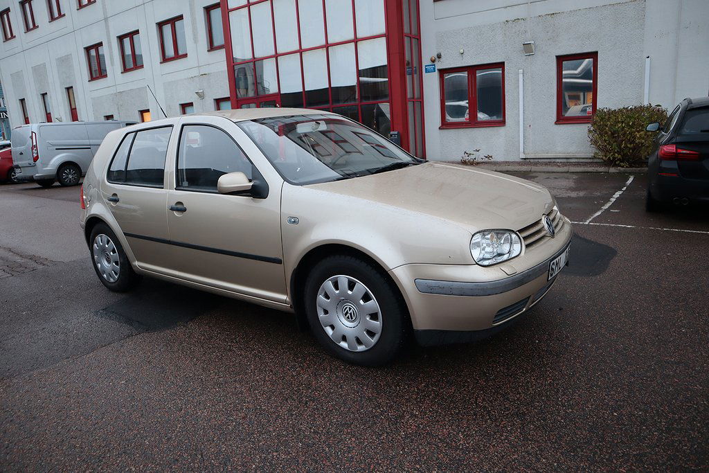 Volkswagen Golf 2001