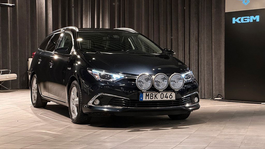 Toyota Auris 2015