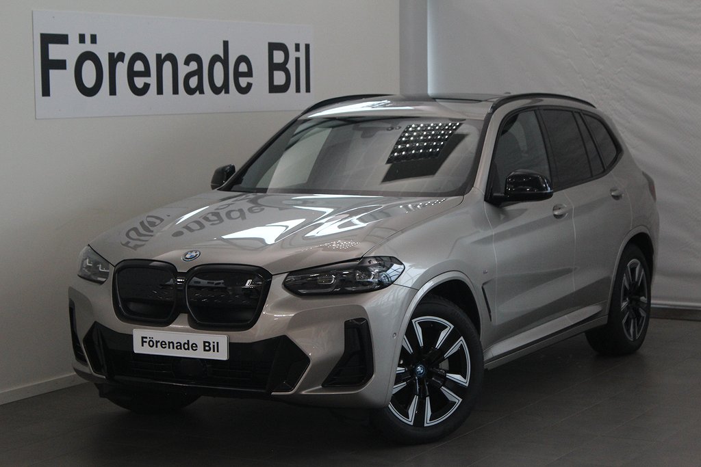 BMW iX3 2024